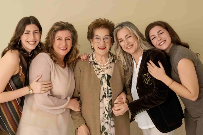 90 años no se cumplen todos los días 🤍 Fotografía familiar en Gijón